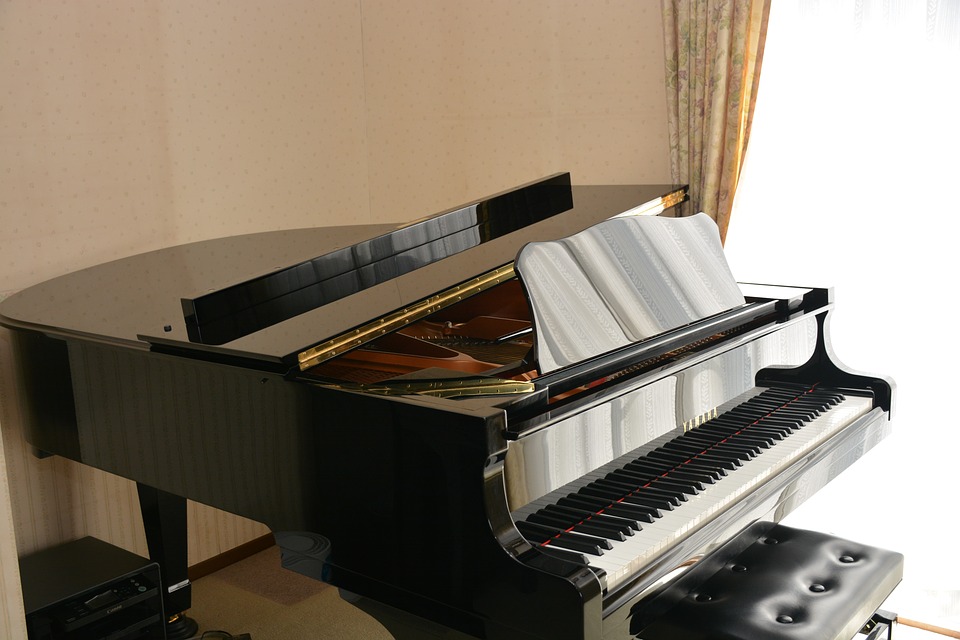 Piano Movers Serving Hudson Valley | Local & Long Distance Piano Movers grand piano
