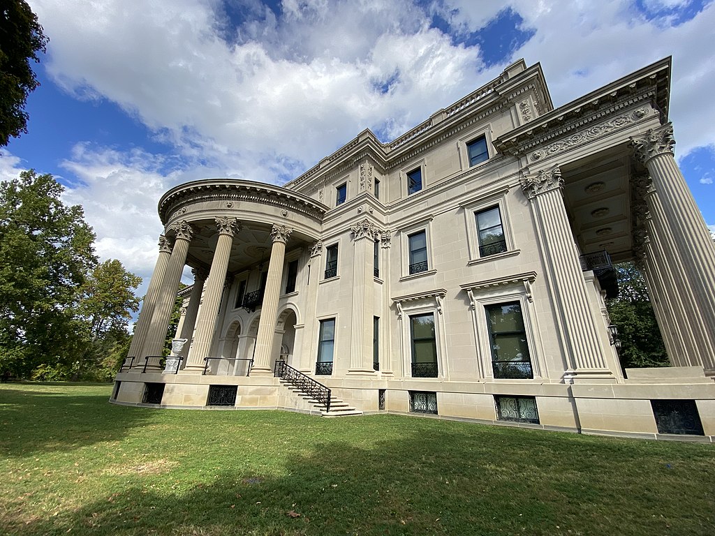 Vanderbilt Mansion